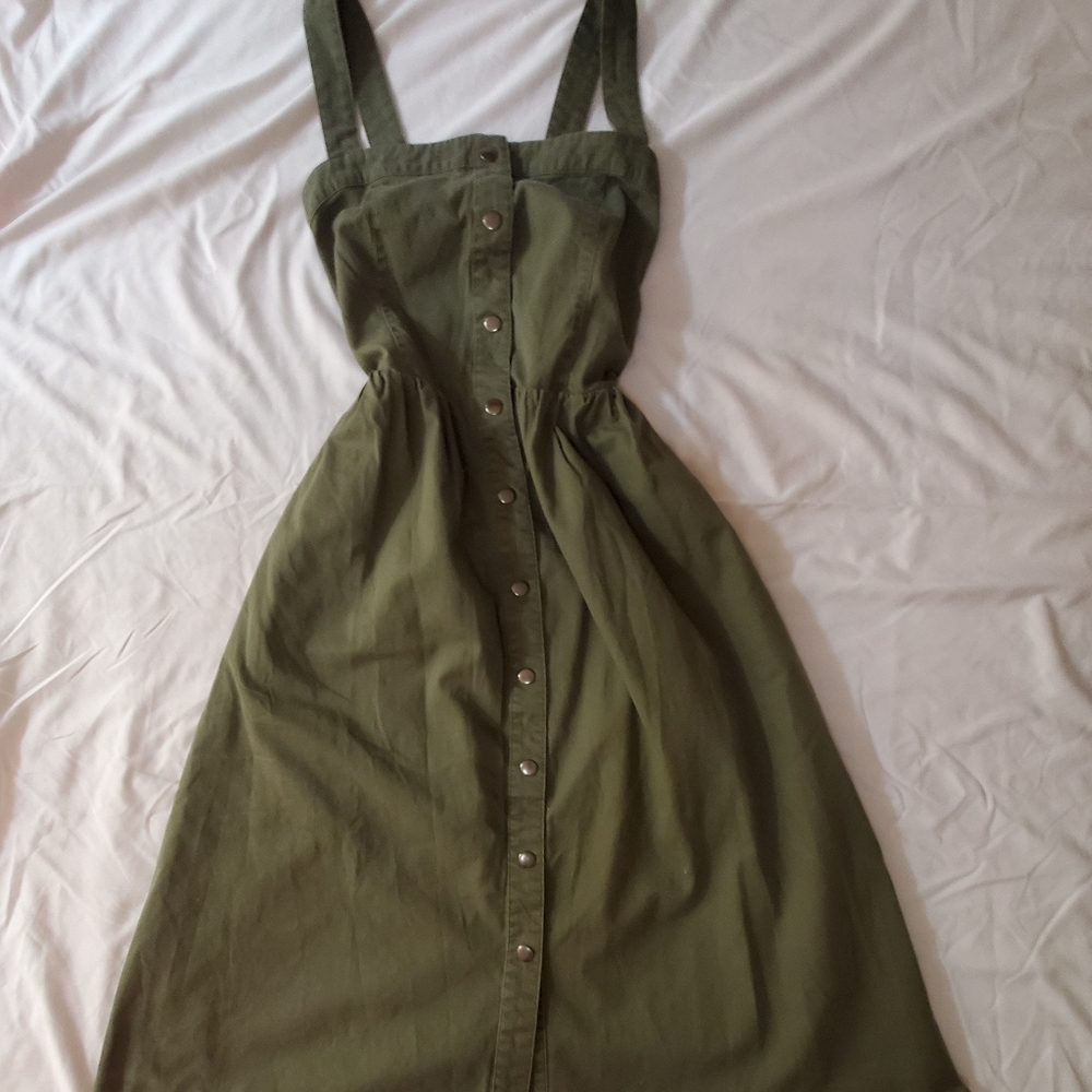 Green Sleeveless Square Neck Midi Sundress
